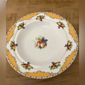 English China plate nice condition from the 1930s De Old English Grosvenor